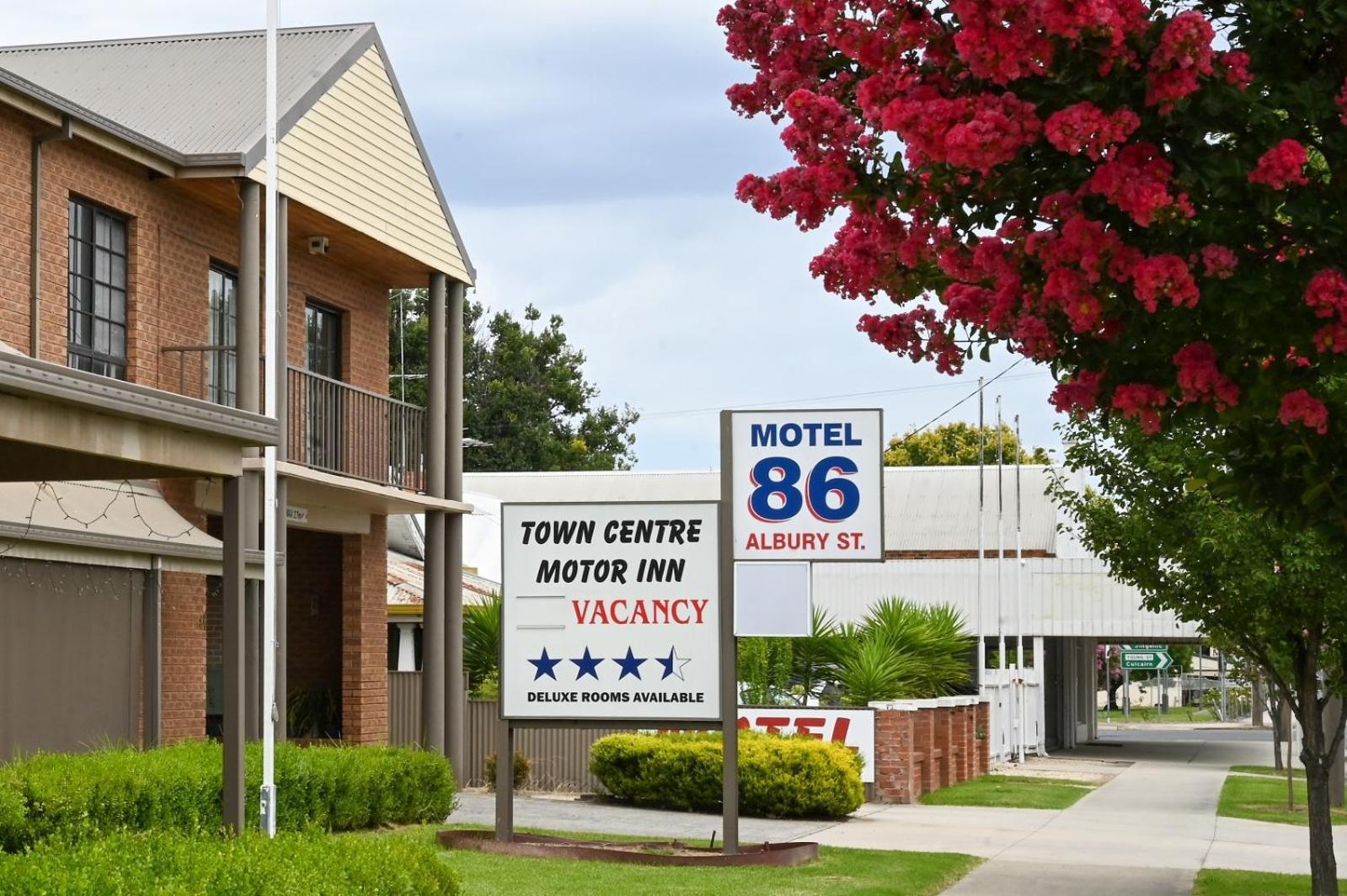 Holbrook Town Centre Motor Inn Dış mekan fotoğraf
