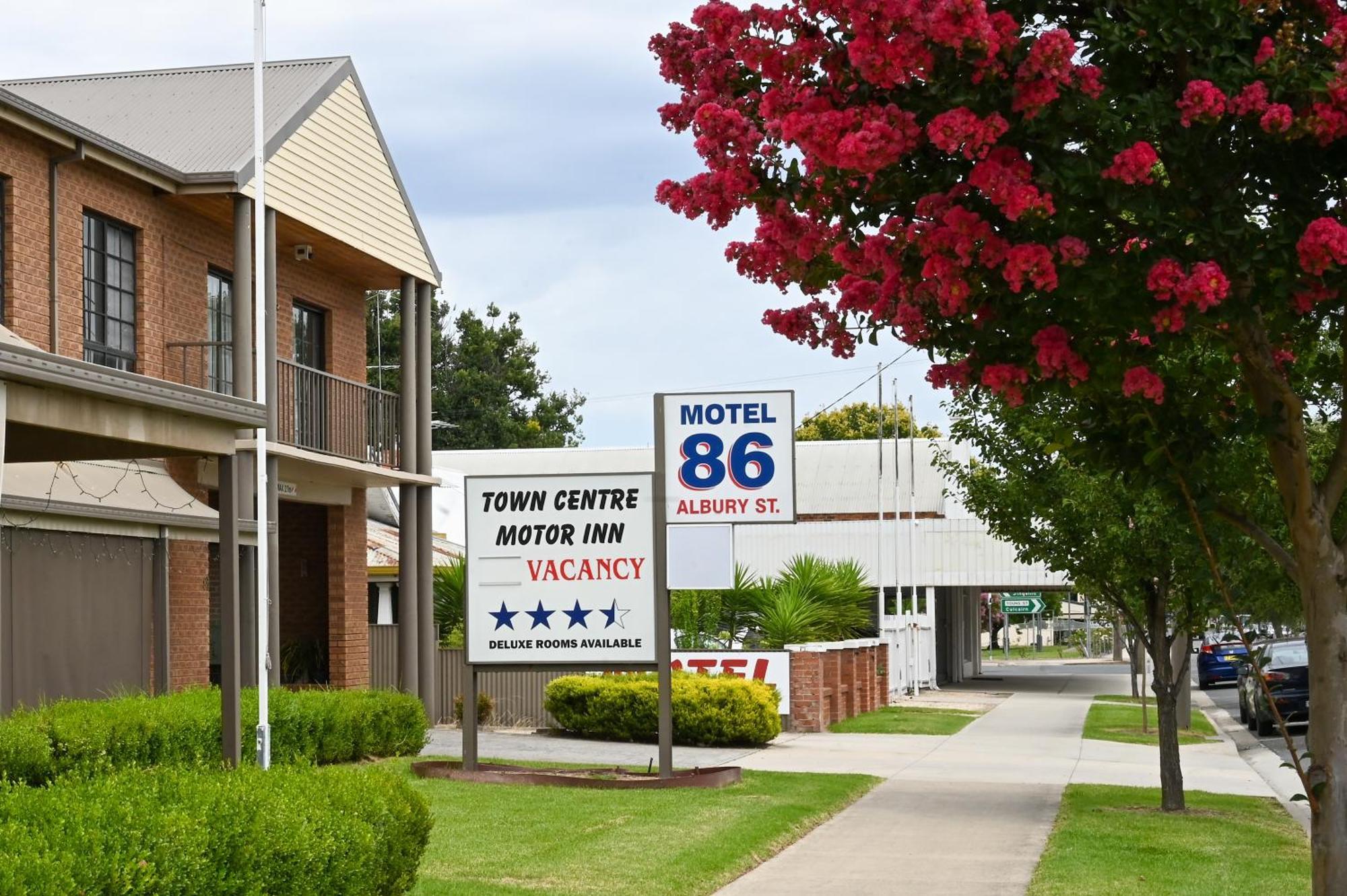 Holbrook Town Centre Motor Inn Dış mekan fotoğraf